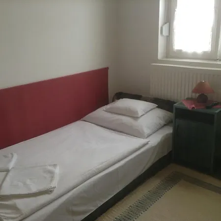 Sos Borhaz Panzio